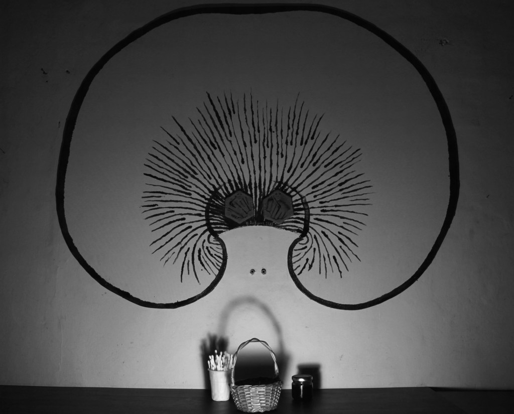 the beginning of expansion I: there are only few lines and the clay tablets in the center. hakim da boves art